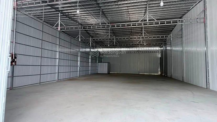 Cho thuê kho 500m2 mặt tiền nguyễn văn linh có điện 3 pha