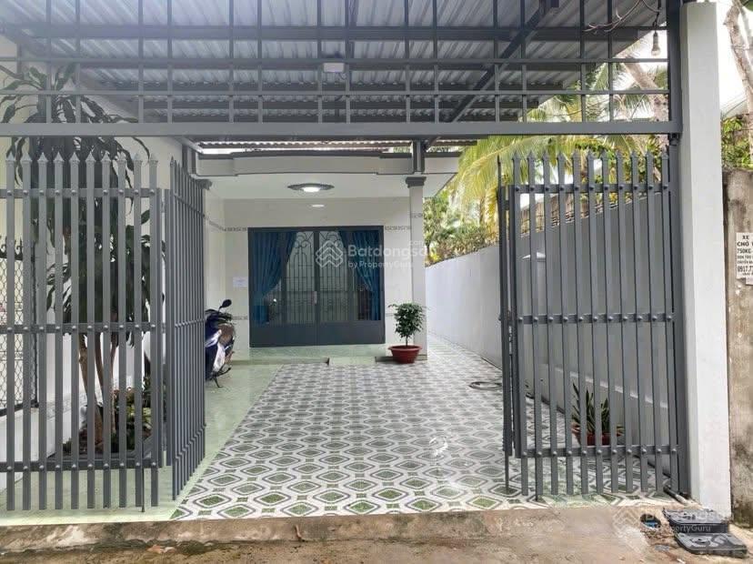 Bán nhà 236 m2 trần vĩnh kiết sân rộng mới sửa 3,95 tỷ