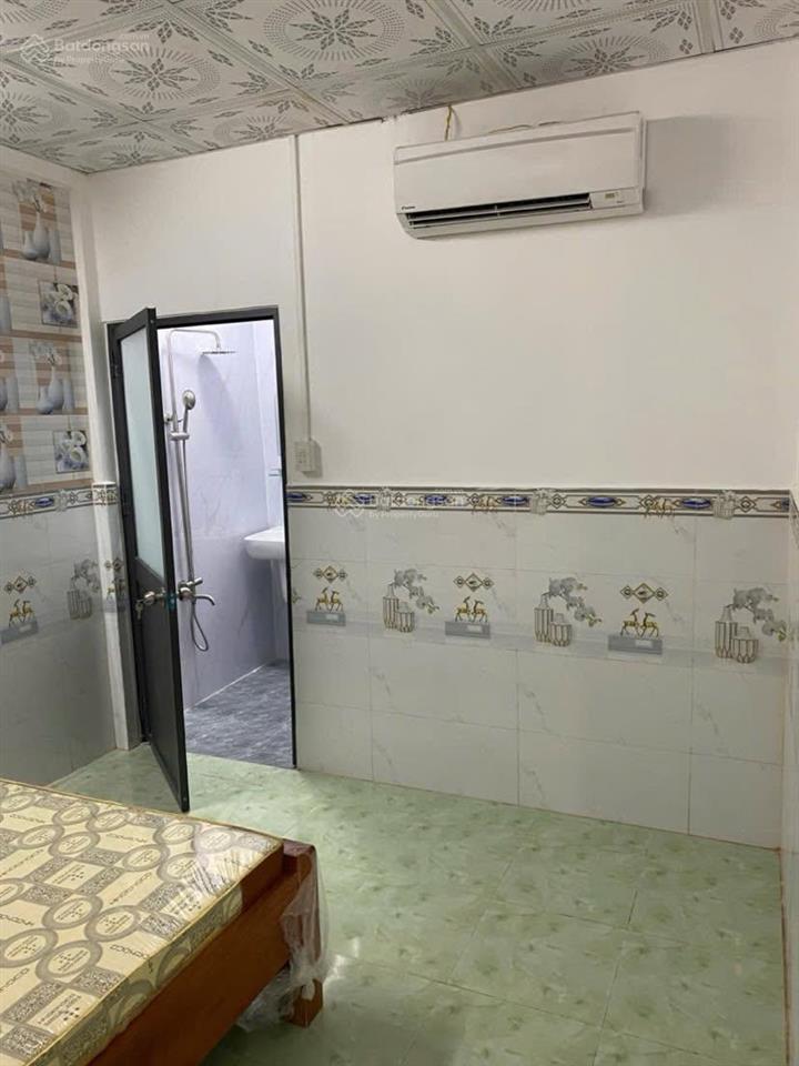 Bán nhà 236 m2 trần vĩnh kiết sân rộng mới sửa 3,95 tỷ