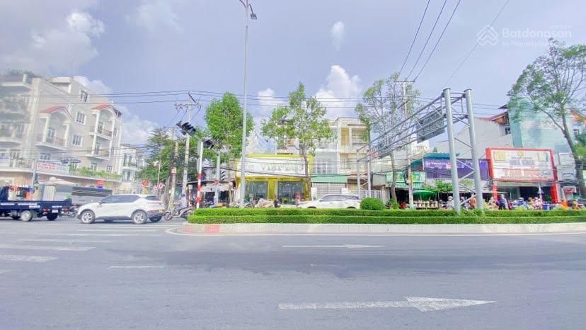 Cho thuê nhà 3 tầng mặt tiền nguyễn văn cừ tiện văn phòng 17 triệu