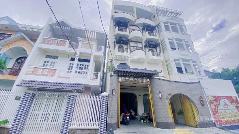 Cho thuê nhà ngang 8m kế đại học cần thơ tiện văn phòng
