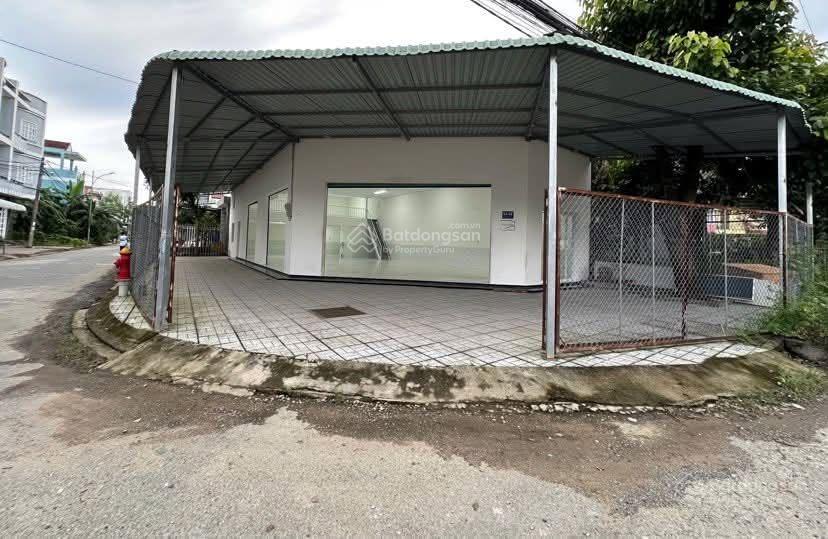 Cho thuê kho 250 m2 góc 2 mặt tiền kdc ngân thuận 14 triệu
