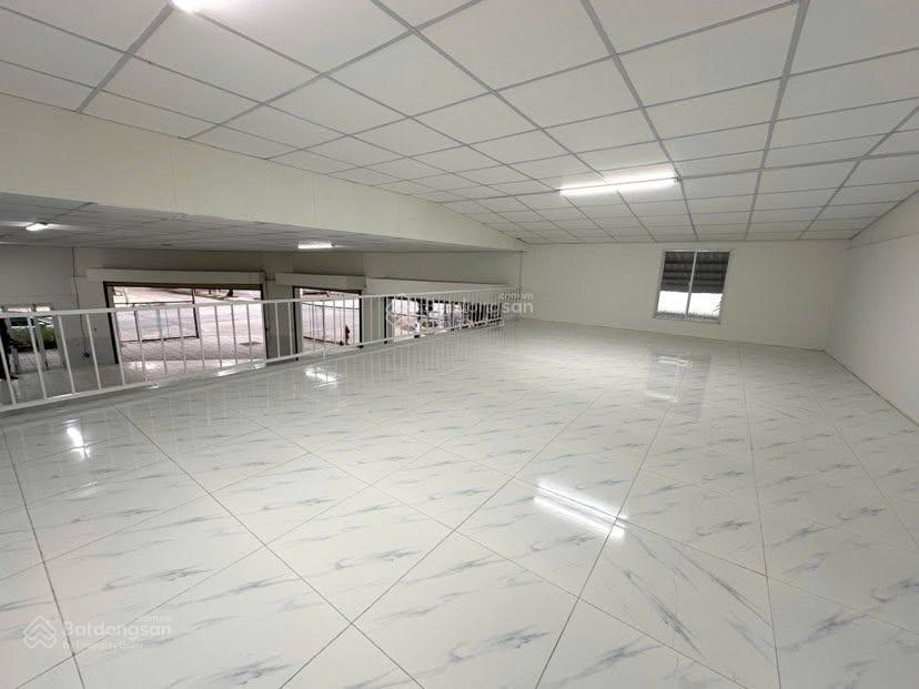 Cho thuê kho 250 m2 góc 2 mặt tiền kdc ngân thuận 14 triệu