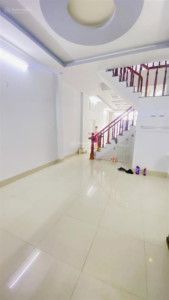 Cho thuê nhà 1 lầu kdc 91b tiện văn phòng 9 triệu