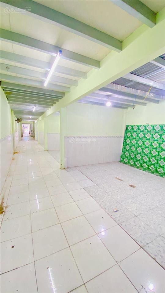 Cho thuê nhà sd 750 m2 mặt tiền nguyễn văn linh 22 triệu