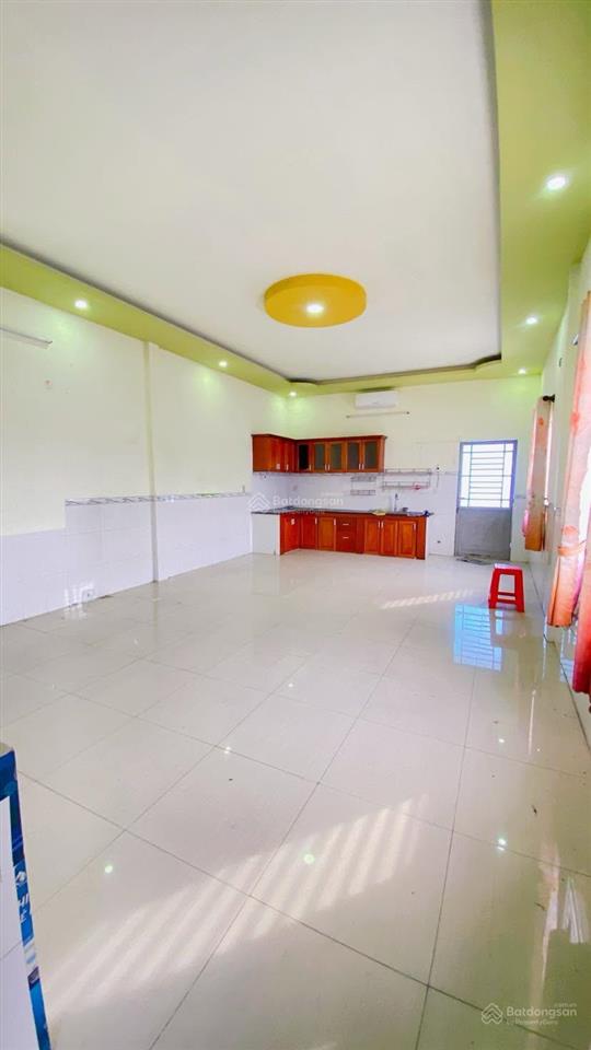 Cho thuê nhà sd 750 m2 mặt tiền nguyễn văn linh 22 triệu