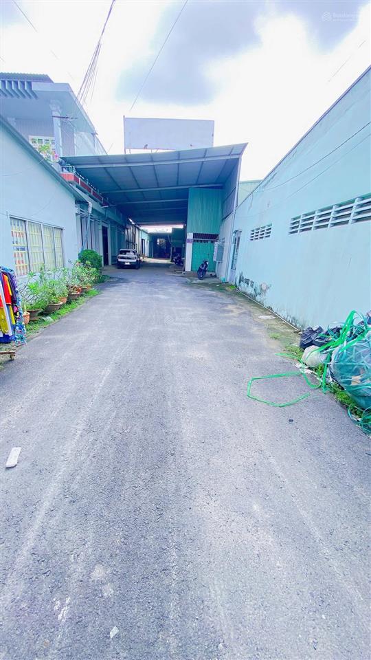 Cho thuê kho 550 m2 quốc lộ 1a tiện chứa hàng 20 triệu