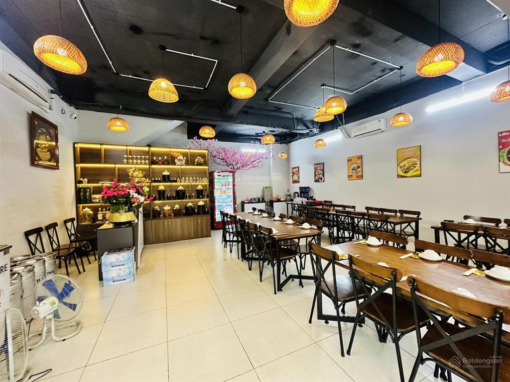 Cho thuê mặt bằng kinh doanh ngay ngã 3 sầm uất nhất khu vực hải âu 2, ocean park gia lâm
