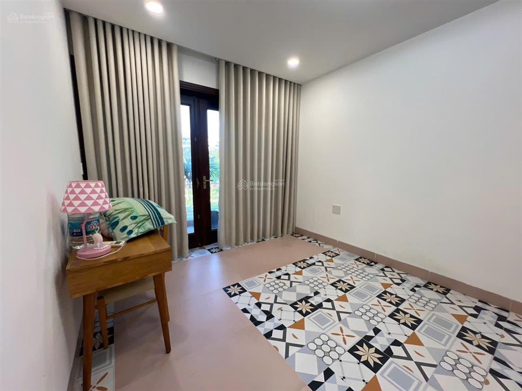 Bán nhà đẹp hà quang 2 nha trang đối diện công viên. đường số 12a