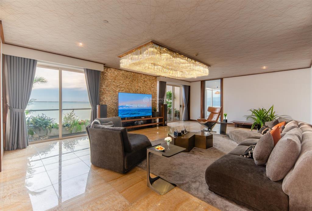Cho thuê căn hộ penhouse đẳng cấp. the costa nha trang