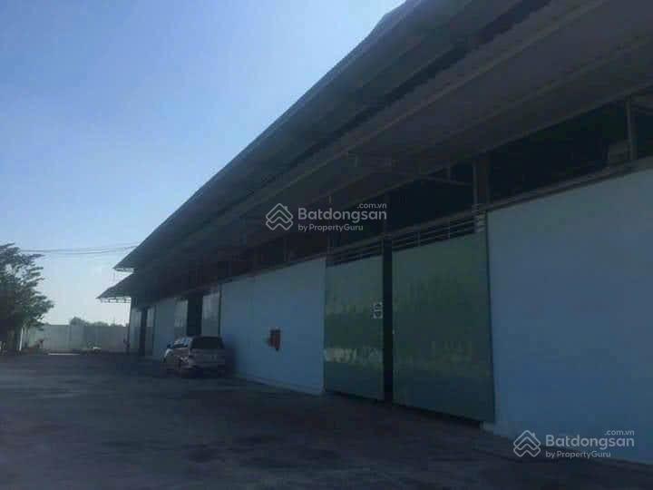 Căn cho thuê nhà xưởng 6700m2, khu vực đức hòa, long an