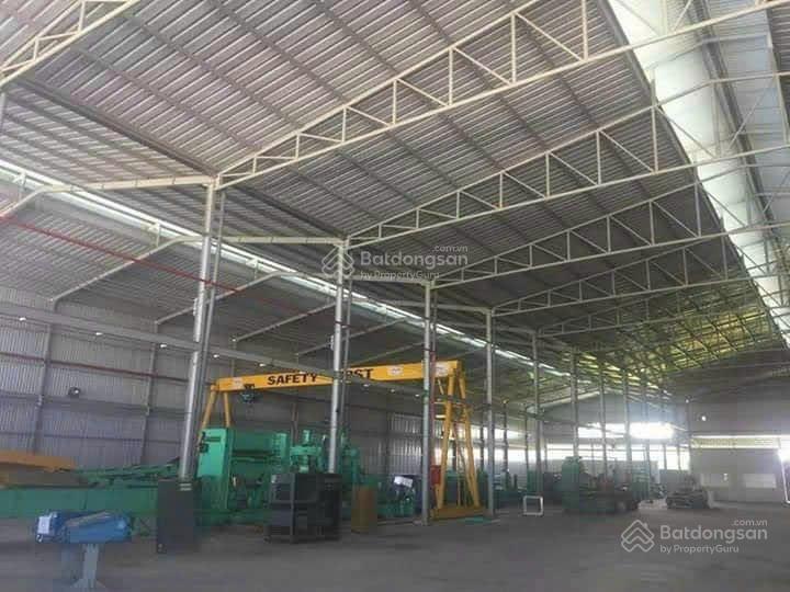 Căn cho thuê nhà xưởng 6700m2, khu vực đức hòa, long an