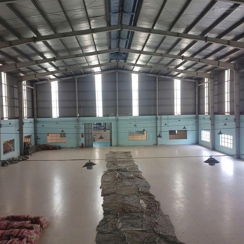 Cần cho thuê nhà xưởng 5000 m² khu vực hóc môn
