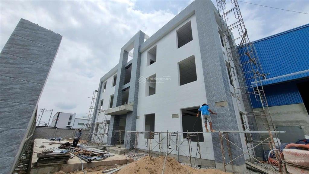 Cho thuê nhà xưởng 4000m², đức hòa, long an, tây ninh