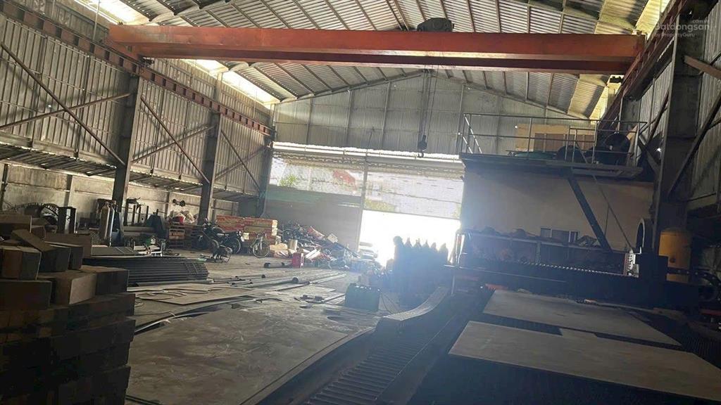 Cho thuê nhà xưởng, xưởng 1500m khu vực hóc môn