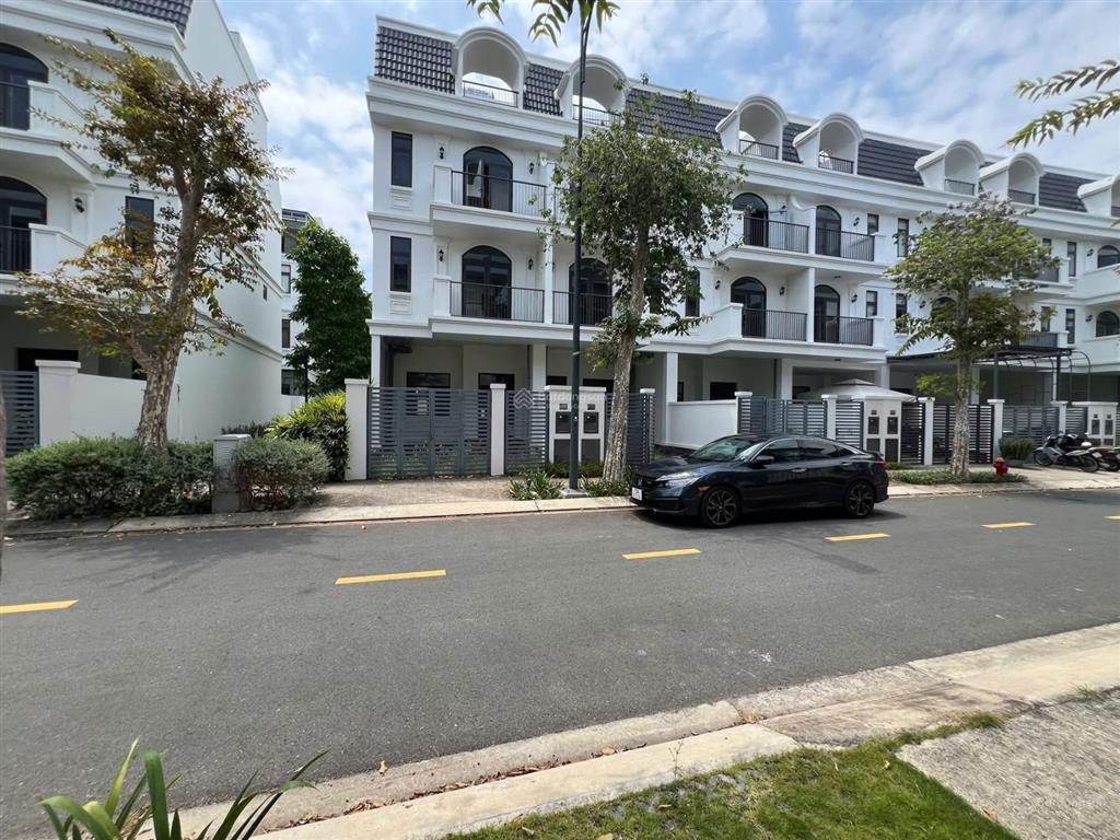 Bán nhà liền kề lavida residences vũng tàu, 5x17.2m nở hậu, 4 tầng, sổ sẵn, vị trí vip, giá 8 tỷ