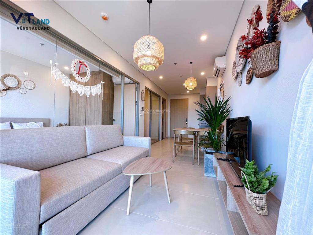 Cho thuê căn premium view biển the sóng giá chỉ 699k alo thuỷ võ 0901 681 ***