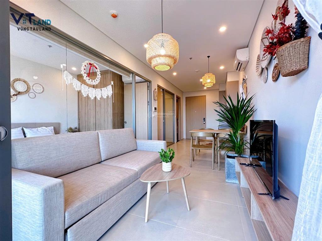 Cho thuê căn premium view biển the sóng giá chỉ 699k alo thuỷ võ 0901 681 ***