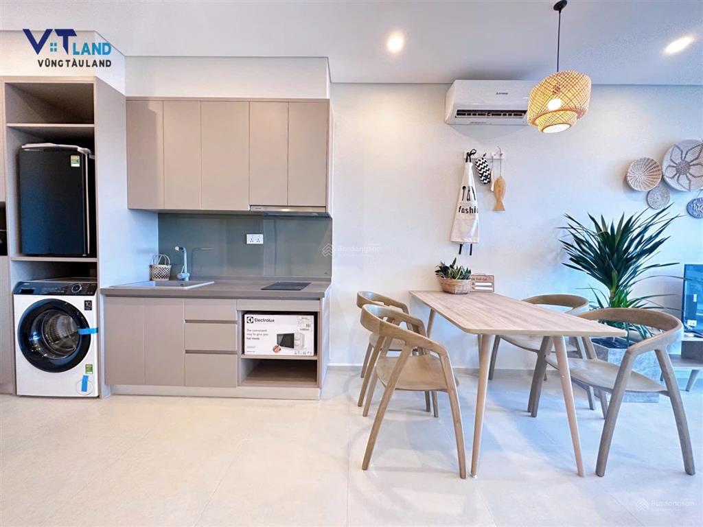 Cho thuê căn premium view biển the sóng giá chỉ 699k alo thuỷ võ 0901 681 ***