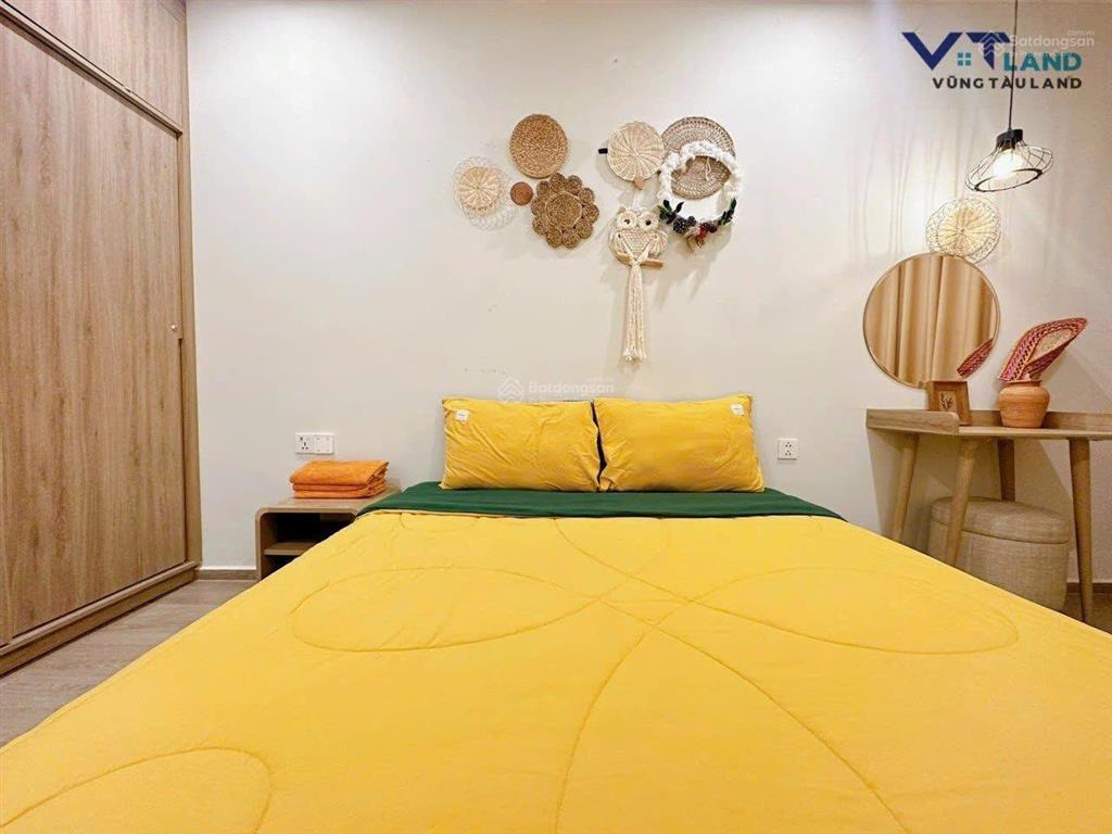 Bán gấp căn 2 pn tầng 4 vip thang riêng, the sóng vt 2,35 tỷ 0901 681 *** thủy võ