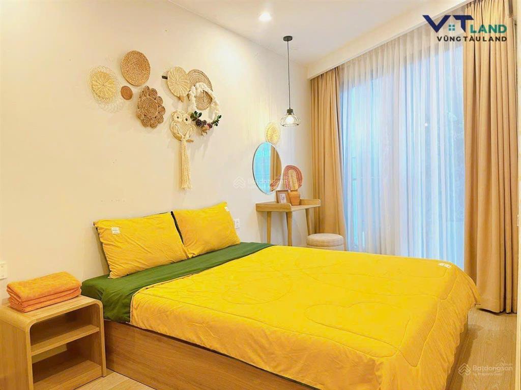 Bán gấp căn 2 pn tầng 4 vip thang riêng, the sóng vt 2,35 tỷ 0901 681 *** thủy võ