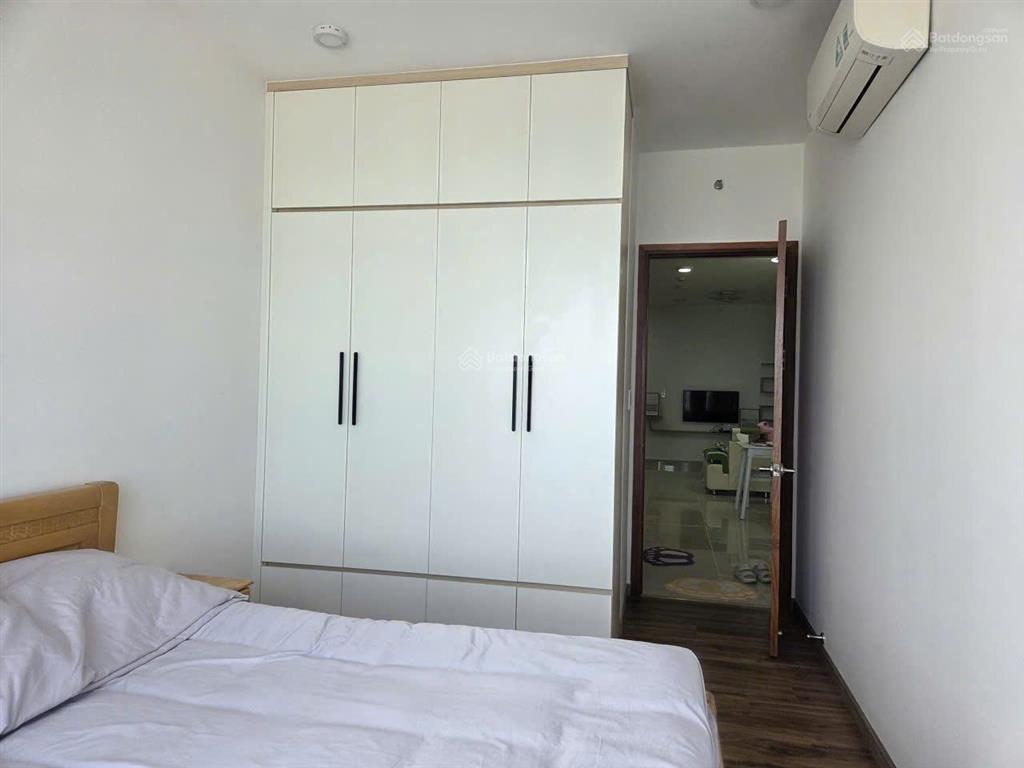 Chủ cần bán gấp căn view biển tầng cao 1pn, 52,7m2 full nội thất cực xinh ,mới tại gold sea