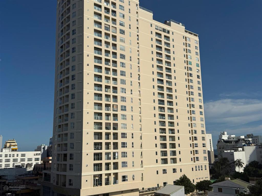 Cần bán gấp căn hộ 2 pn tầng trung hướng đông nam view biển giá cực tốt tại gold sea vũng tàu