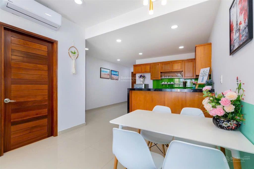 Cần bán gấp căn hộ 2 pn tầng trung hướng đông nam view biển giá cực tốt tại gold sea vũng tàu