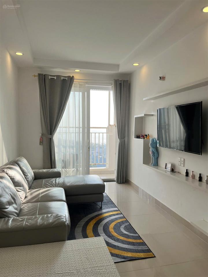 Cần bán nhanh căn 2 phòng ngủ view biển tầng cao nội thất cực xinh tại chung cư melody vt