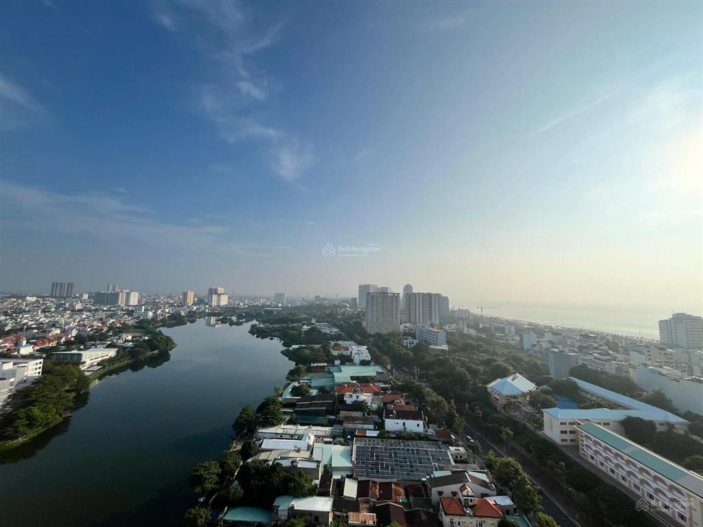 Cần bán nhanh căn 2 phòng ngủ view biển tầng cao nội thất cực xinh tại chung cư melody vt