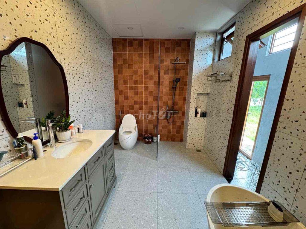 bán nhà kqh cic8 nội thất nhập khẩu