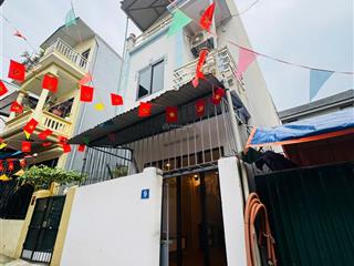 Bán nhà riêng tại vĩnh yên ngõ 9 ngô quyền, 64m2 3 tầng, sổ đỏ, giá chỉ 2,45 tỷ.  0986 797 ***