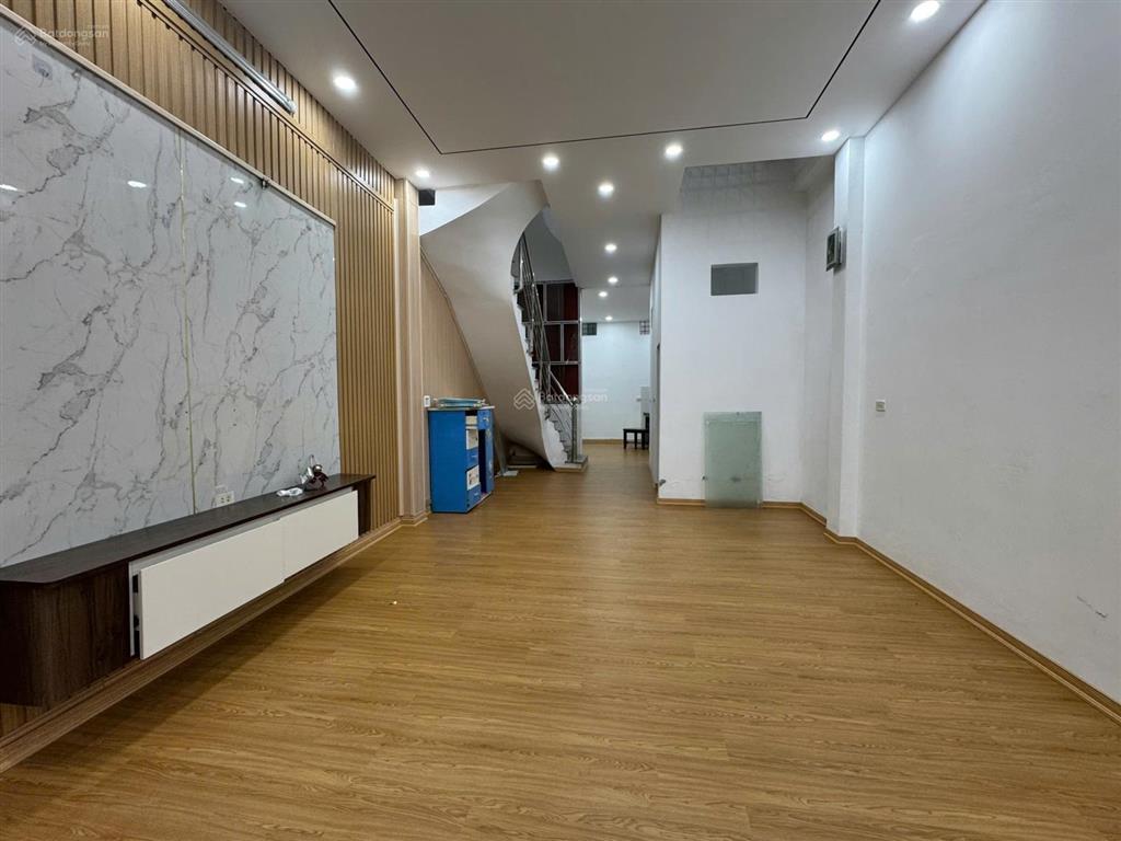 Bán nhà riêng tại vĩnh yên ngõ 9 ngô quyền, 64m2 3 tầng, sổ đỏ, giá chỉ 2,45 tỷ.  0986 797 ***