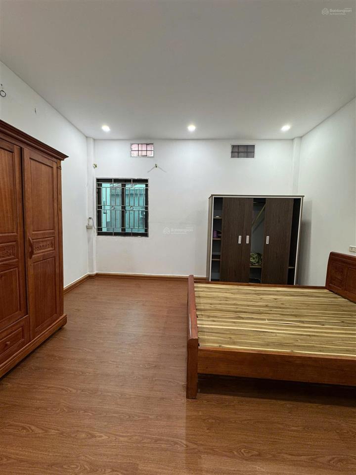 Bán nhà riêng tại vĩnh yên ngõ 9 ngô quyền, 64m2 3 tầng, sổ đỏ, giá chỉ 2,45 tỷ.  0986 797 ***