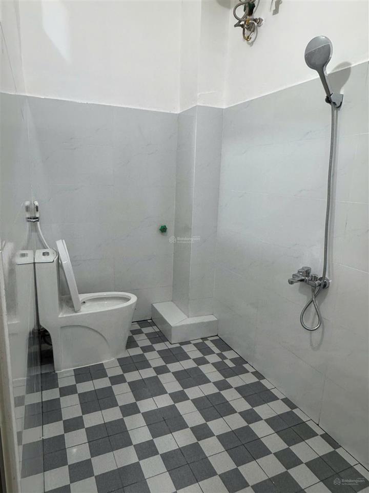 Bán nhà riêng tại vĩnh yên ngõ 9 ngô quyền, 64m2 3 tầng, sổ đỏ, giá chỉ 2,45 tỷ.  0986 797 ***
