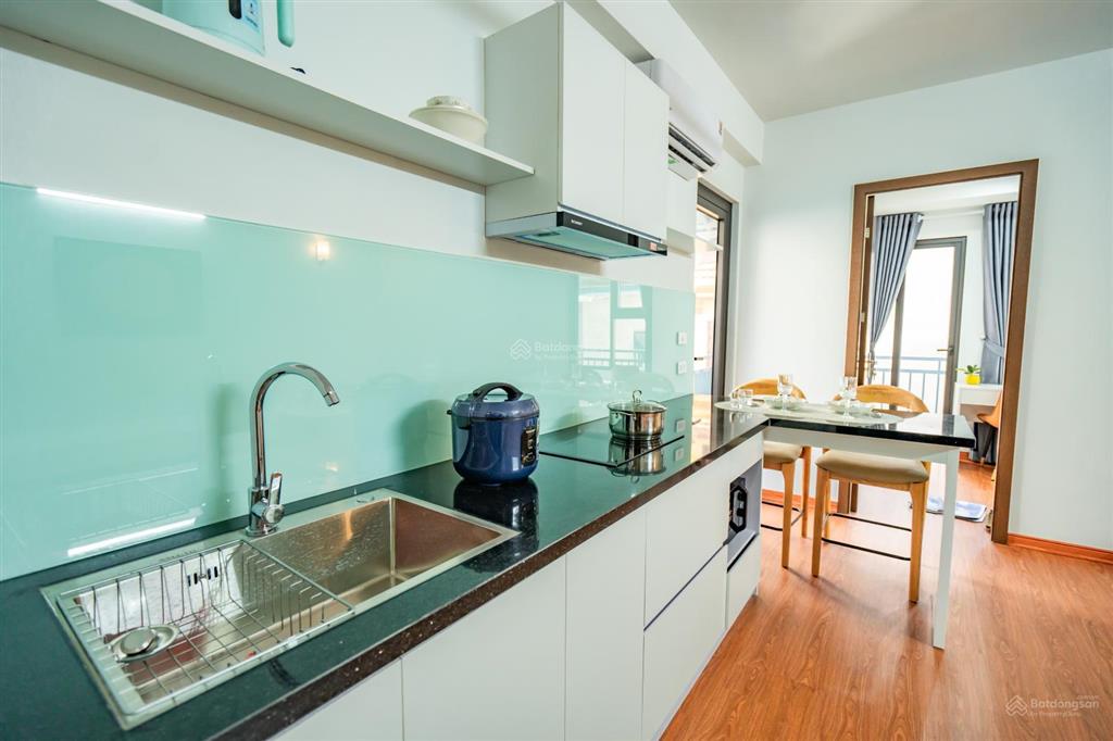 Cho thuê gấp chung cư 1 phòng ngủ tại cầu giấy, dịch vọng hậu, 52m2, thoáng sạch sẽ, giá cực rẻ