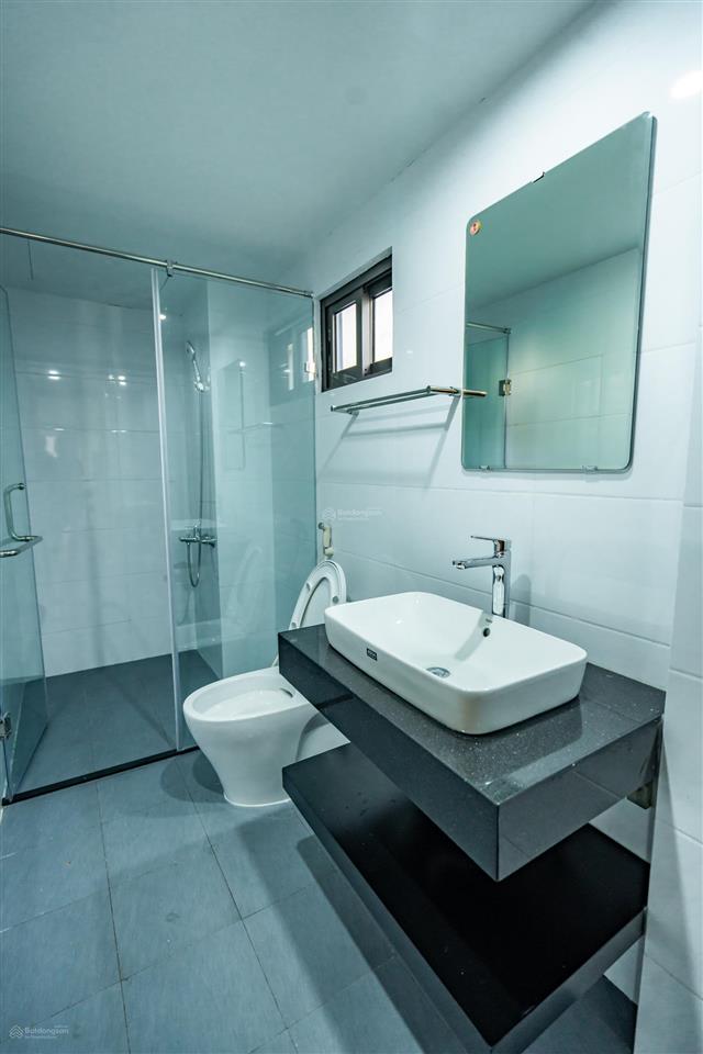 Cho thuê gấp chung cư 1 phòng ngủ tại cầu giấy, dịch vọng hậu, 52m2, thoáng sạch sẽ, giá cực rẻ