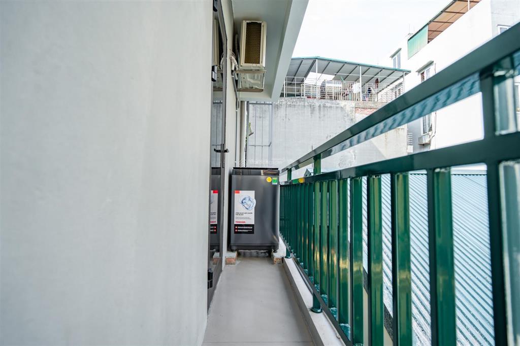 Cho thuê gấp chung cư 1 phòng ngủ tại cầu giấy, dịch vọng hậu, 52m2, thoáng sạch sẽ, giá cực rẻ