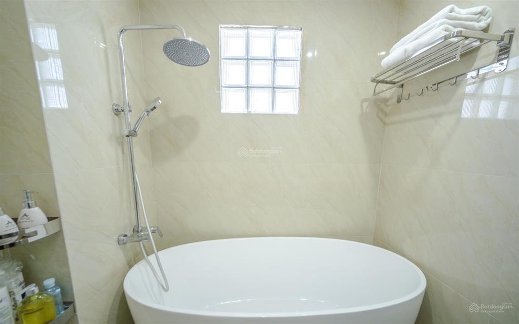 Căn hộ dịch vụ cho thuê ngắn ngày tại ba đình, dài ngày giá cực tốt, có ban công thoáng, an ninh