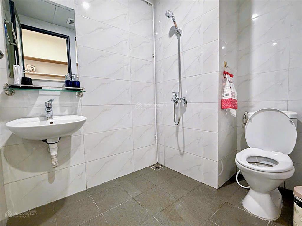 Chung cư evergreen cho thuê, nhà mới bàn giao, 2 ngủ, 2 vệ sinh, 60m2, full nội thất cao cấp