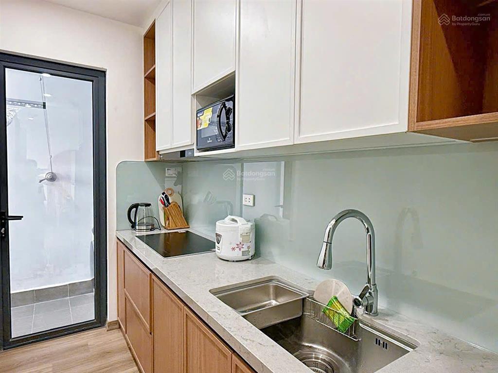 Chung cư evergreen cho thuê, nhà mới bàn giao, 2 ngủ, 2 vệ sinh, 60m2, full nội thất cao cấp