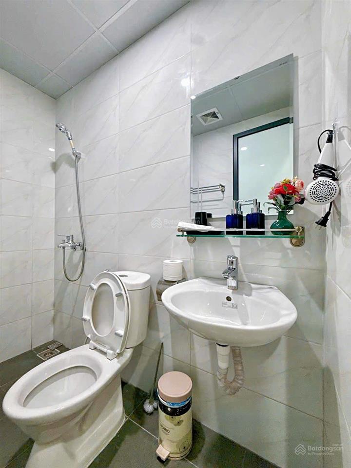 Chung cư evergreen cho thuê, nhà mới bàn giao, 2 ngủ, 2 vệ sinh, 60m2, full nội thất cao cấp