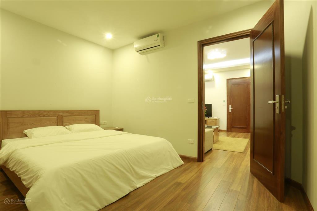 Căn hộ dịch vụ cho thuê tại cầu giấy/ gần vincome d cáp trần duy hưng, diện tích lớn 50m2, 1 ngủ