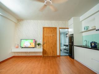 Nhượng gấp chung cư 1 ngủ 1 khách tại cầu giấy, 50m2, thoáng sạch sẽ, gần công viên cầu giấy