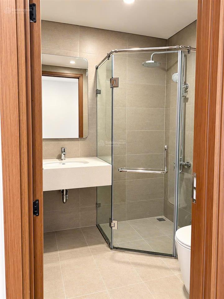 Chung cư mới bàn giao cần cho thuê gấp, nội thất hiện đại, giá rẻ, hướng nhà gió mát,  0976 417 ***