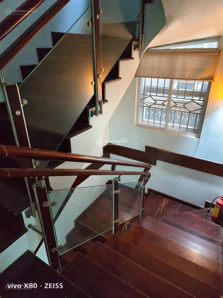 Cho thuê linh đàm dt 250m², xây 4.5 tầng, đã hoàn thiện, nhà mới, 20tr40tr/tháng