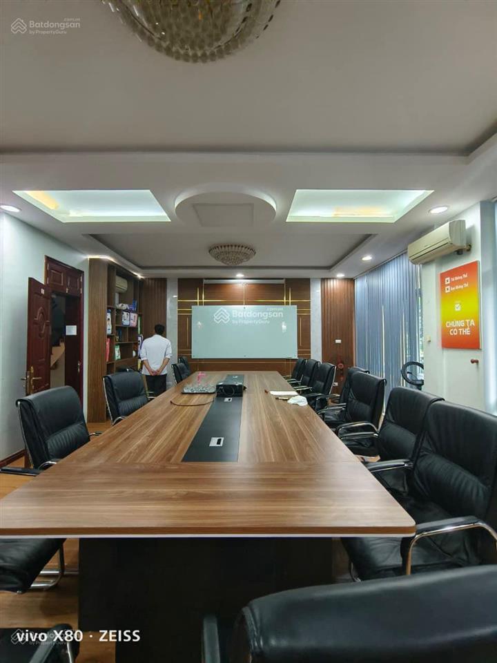 Cho thuê linh đàm dt 250m², xây 4.5 tầng, đã hoàn thiện, nhà mới, 20tr40tr/tháng