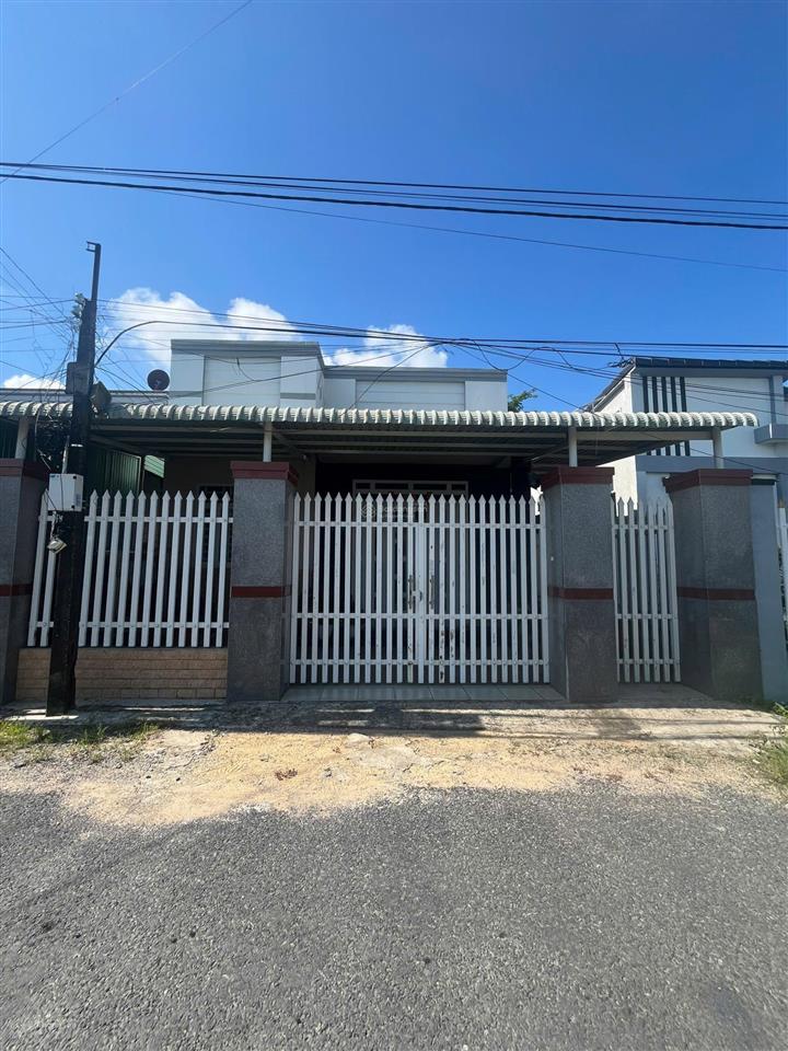 Bán gấp nhà đẹp trung tâm xã phước thạnh (hiệp thạnh cũ), gò dầu, tây ninh. gần nhà thờ hiệp thạnh