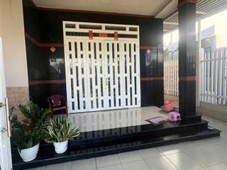 Bán gấp nhà đẹp trung tâm xã phước thạnh (hiệp thạnh cũ), gò dầu, tây ninh. gần nhà thờ hiệp thạnh