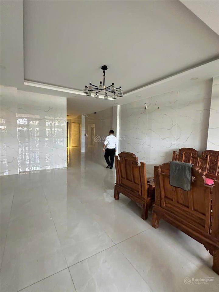 Cho thuê mặt bằng tầng trệt làm văn phòng, công ty. đặng thùy trâm, phường bình lợi trung, hcm.